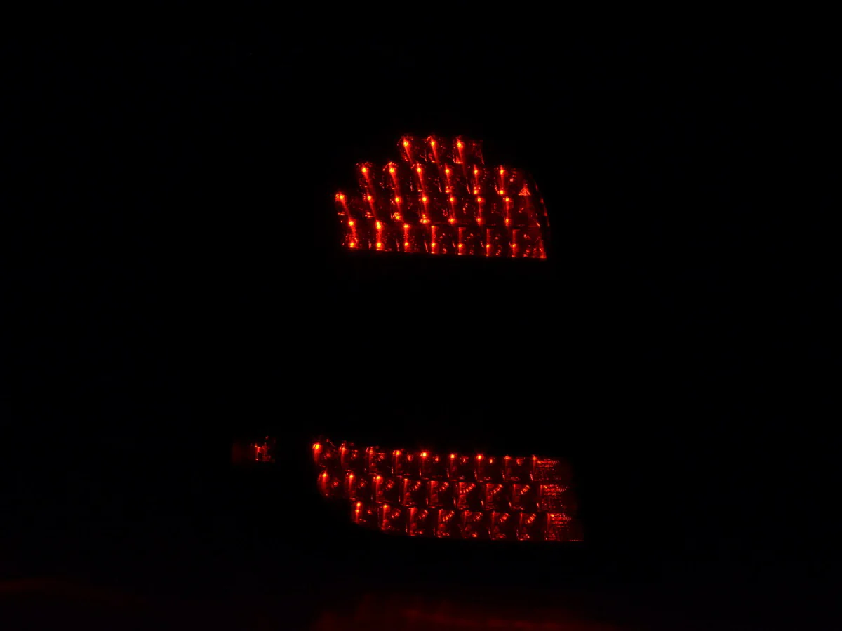Pilotos traseros LED BMW Serie 1 E87 04-07 negros - Imagen 5